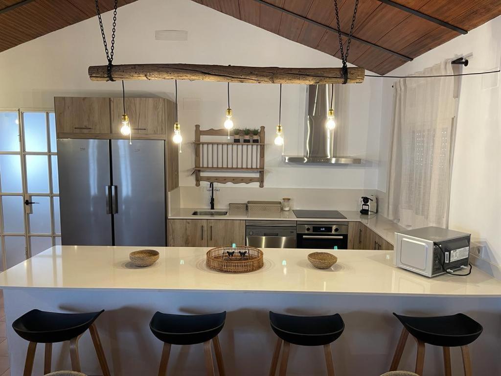 Casa Rural La Alcaparra Эсиха Экстерьер фото